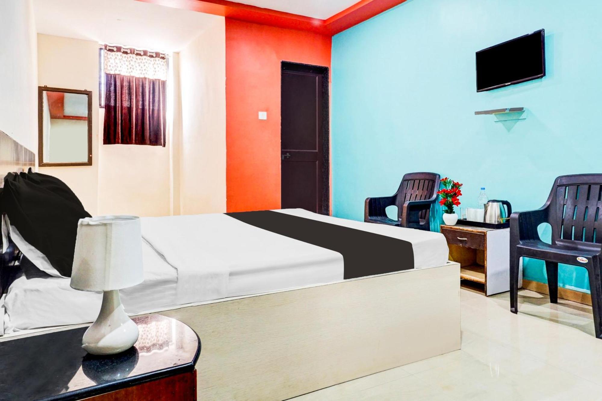 Hotel O Royal Lodge Koregaon ภายนอก รูปภาพ